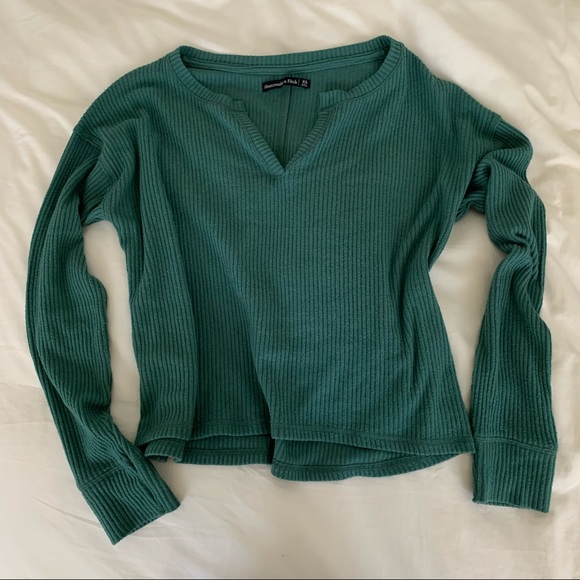 🐙 5/$25 - Abercrombie & fitch top - Picture 3 of 4